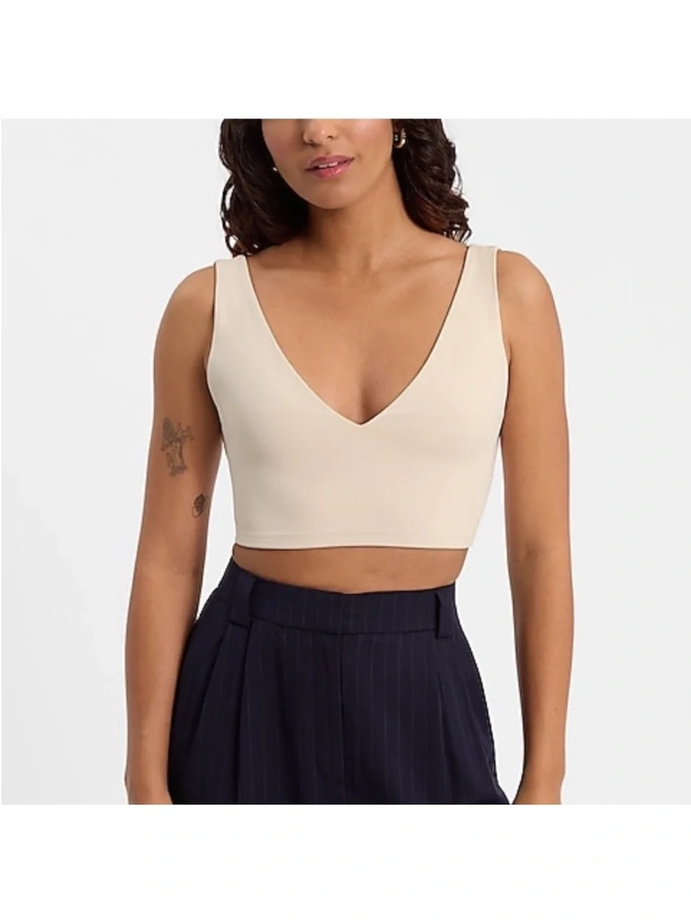 Express Body Contour High Compression Double V-Neck Bralette in Sandshell Small